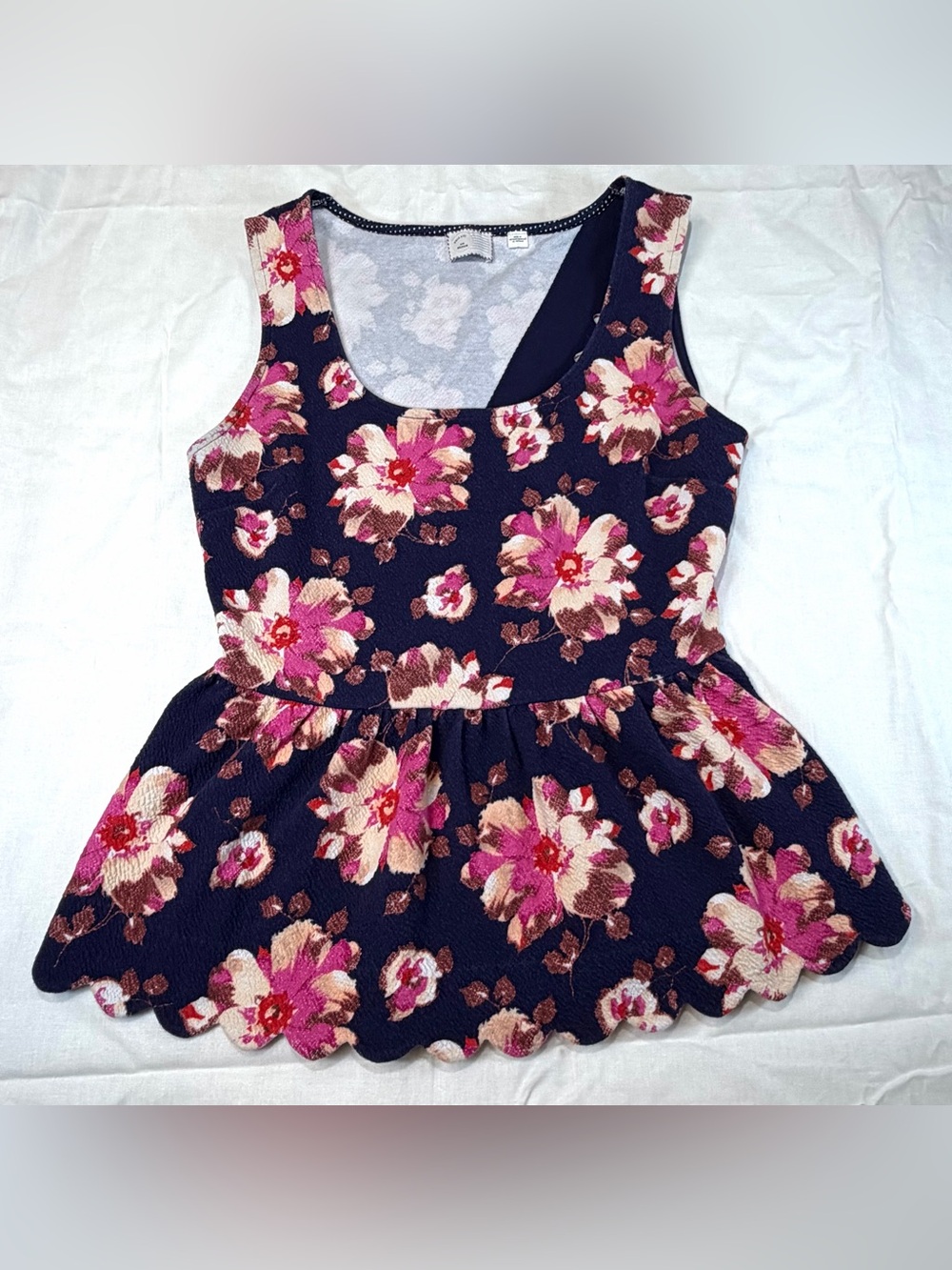 Anthropology 9-H15 STCL Navy Floral Peplum Top with open Back